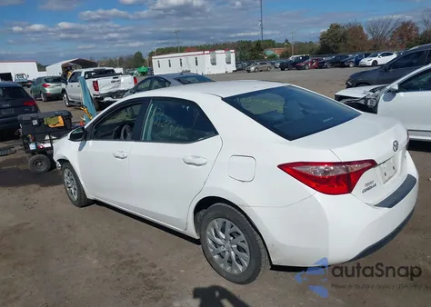 2018 Toyota Corolla Le z USA, uszkodzony, nr VIN 2T1BURHE5JC014565